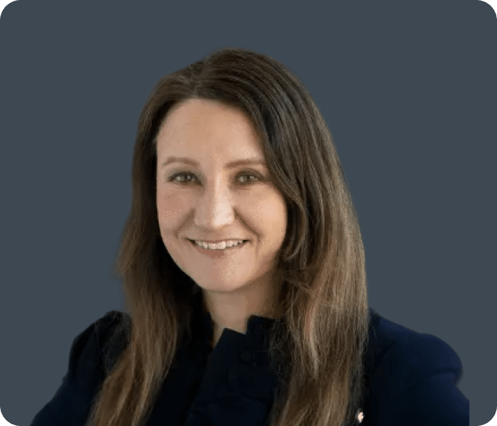 Stephanie Kelly0blue background | Leaders